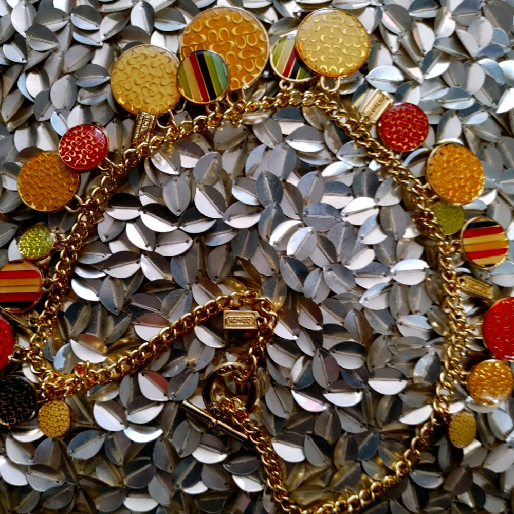 COACH MEDALLION CHARM STATEMENT NECKLACE NEW